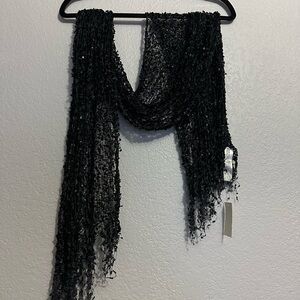 Chic Black Textured Women's Scarf new with tag